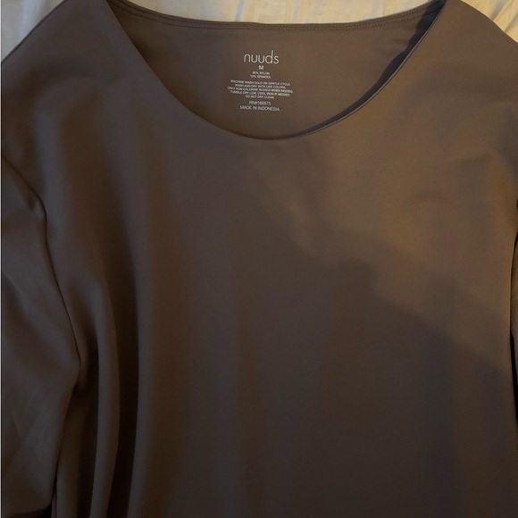 *BRAND NEW* seamless long sleeve mocha NUUDS shirt! - Picture 5 of 5